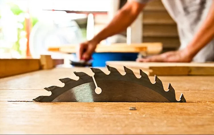 Table Saw Blade Types Explained for Beginners