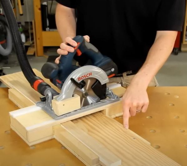 how to cut laminate flooring using circular saw blade